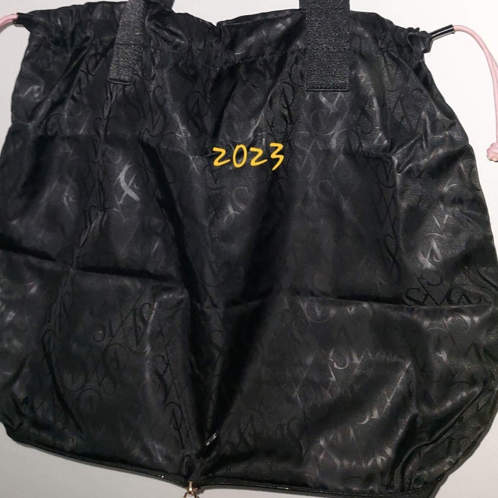 Victoria Secret Packable tote bag New - Picture 9 of 9